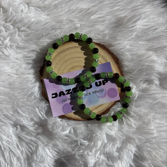 light green jade • brown